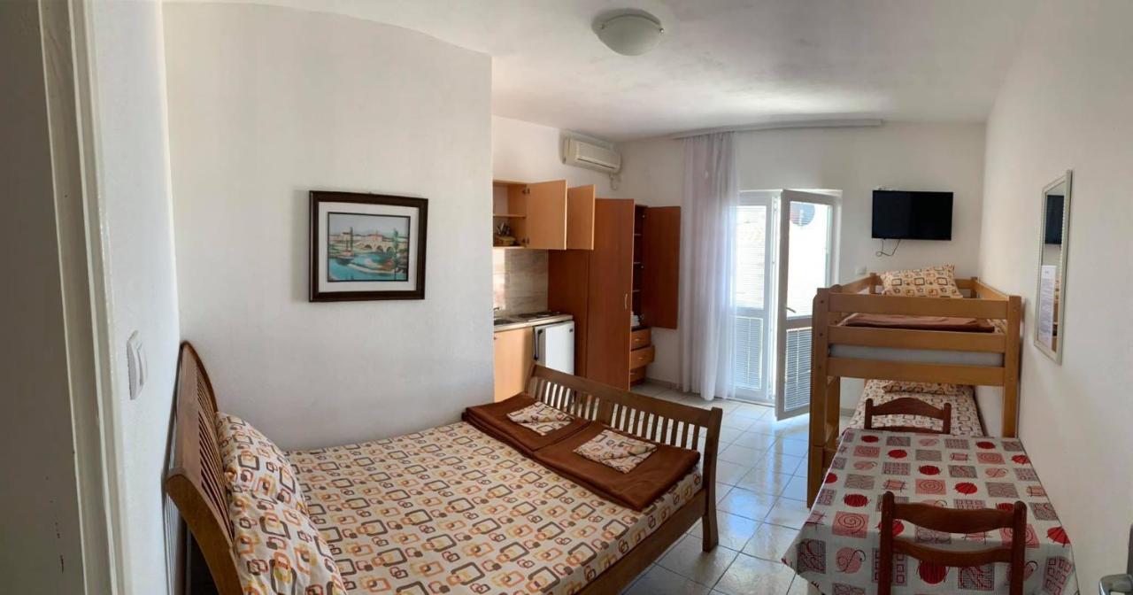 Jelic Apartmani Сутоморе Екстер'єр фото