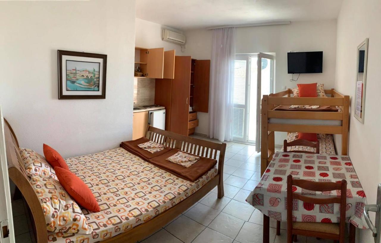 Jelic Apartmani Сутоморе Екстер'єр фото