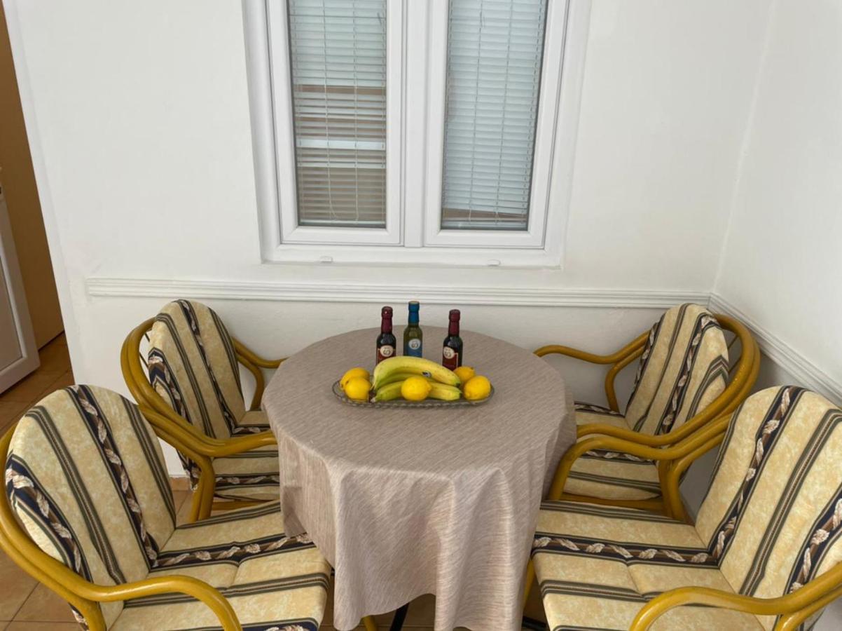 Jelic Apartmani Сутоморе Екстер'єр фото