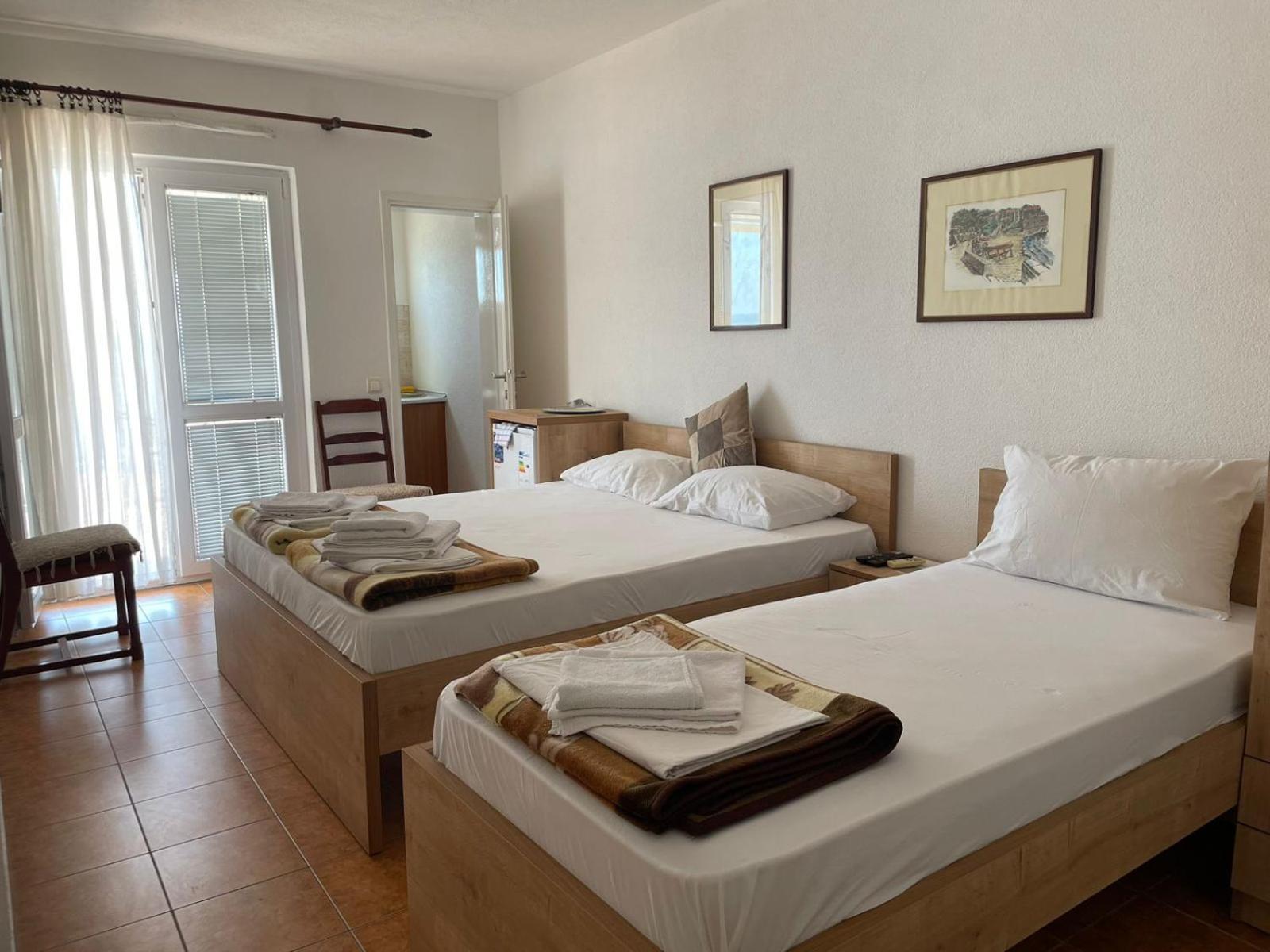 Jelic Apartmani Сутоморе Екстер'єр фото