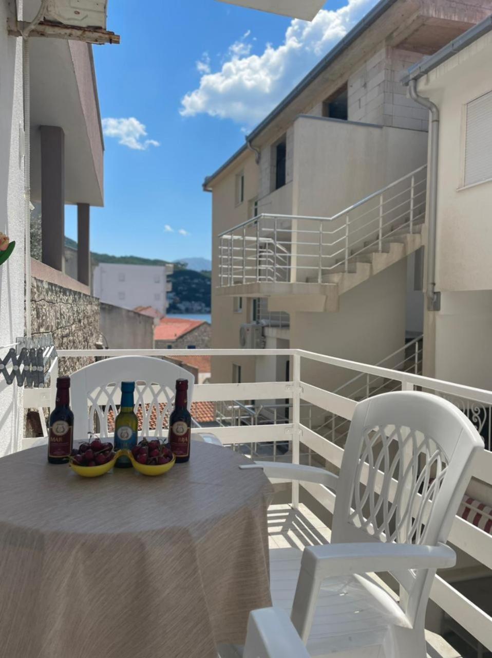 Jelic Apartmani Сутоморе Екстер'єр фото