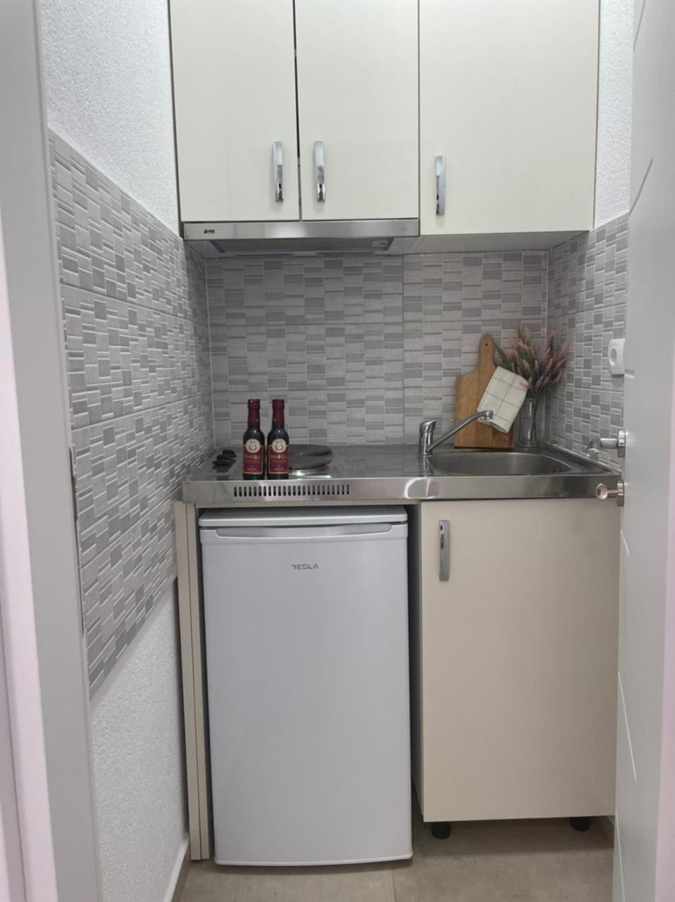 Jelic Apartmani Сутоморе Екстер'єр фото