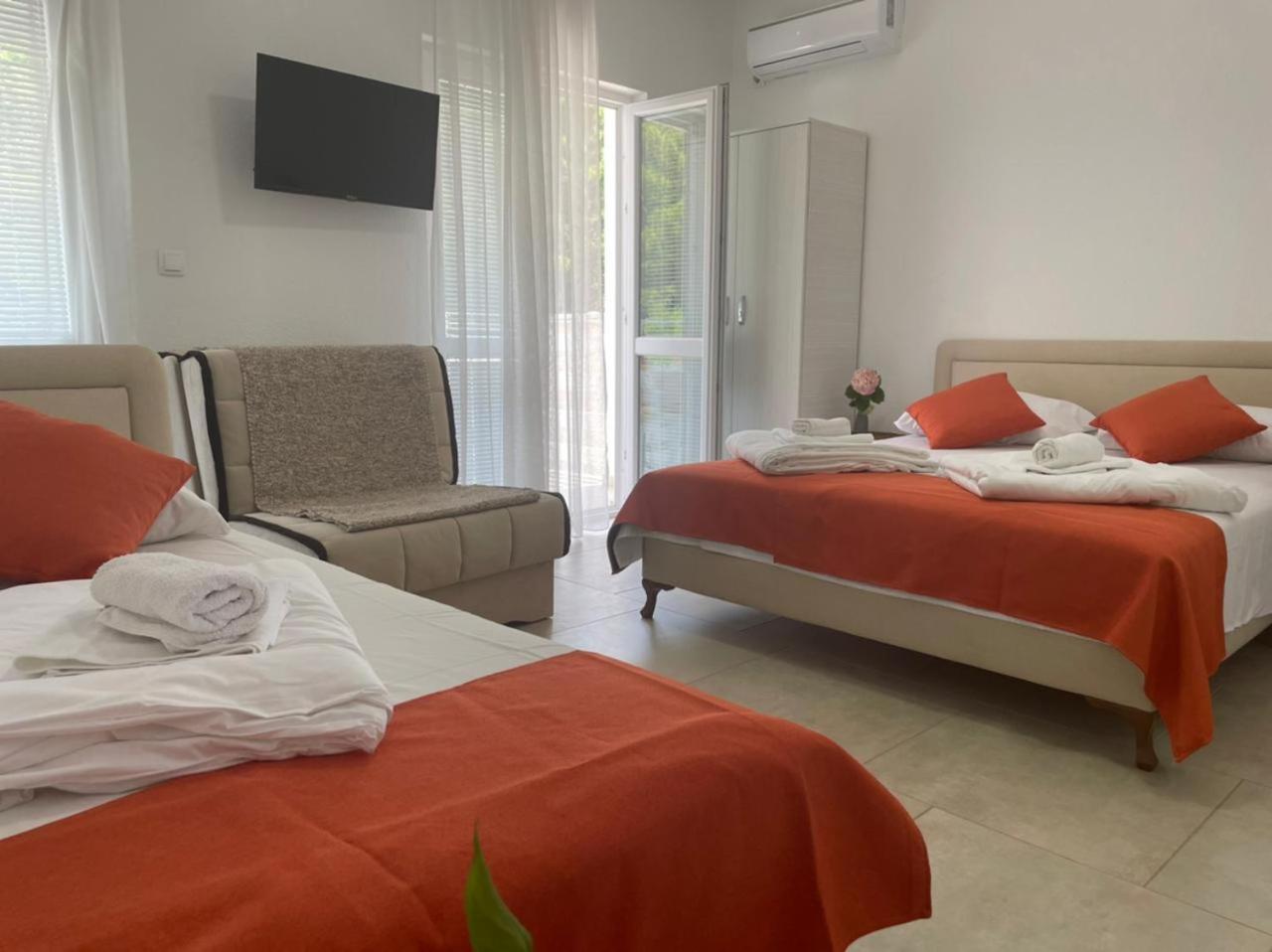 Jelic Apartmani Сутоморе Екстер'єр фото