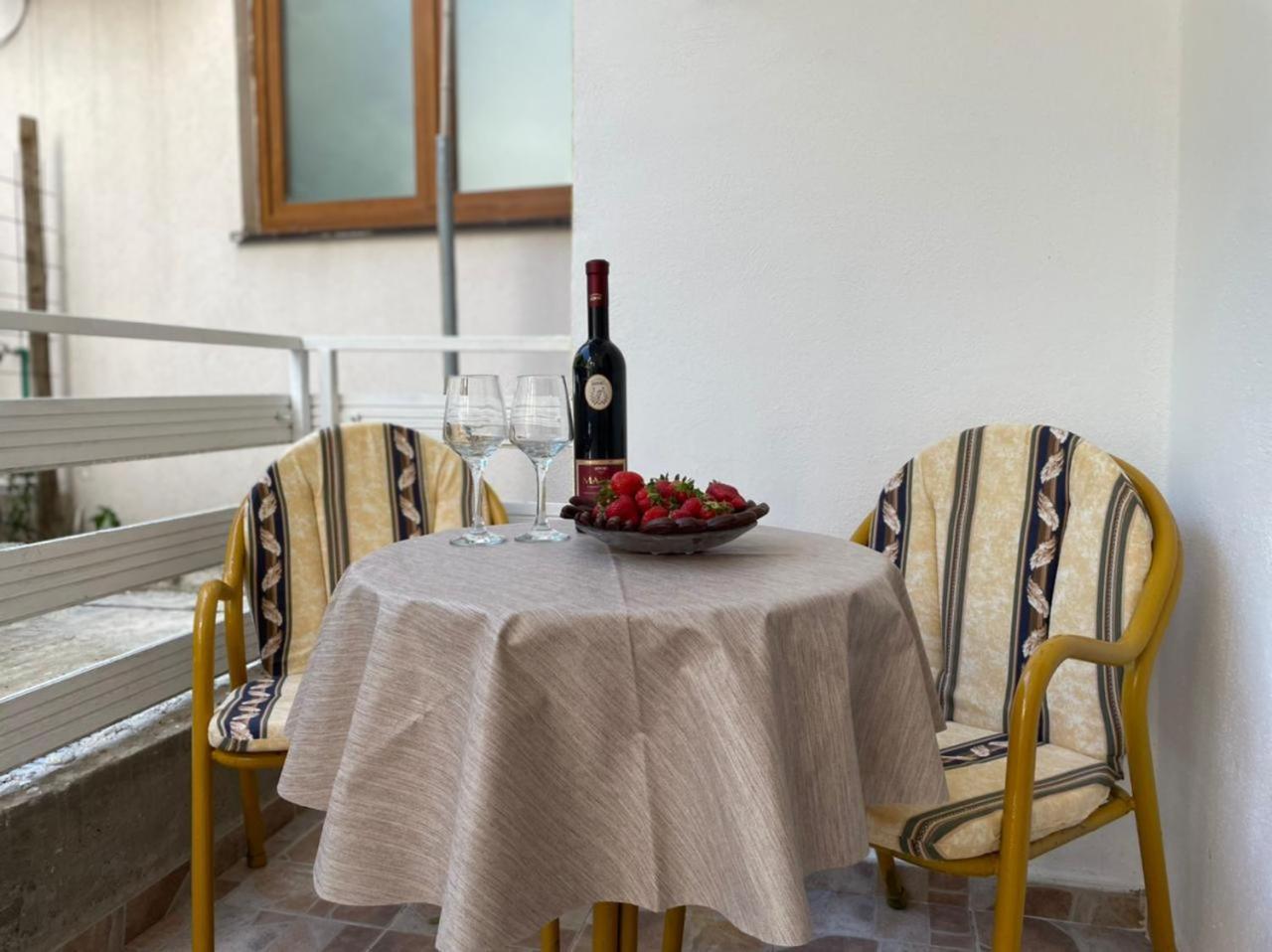 Jelic Apartmani Сутоморе Екстер'єр фото